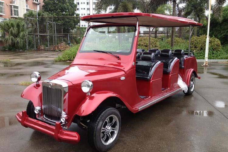 在道路和交通條件許可的情況下，車輛應(yīng)保持穩(wěn)定的行駛速度