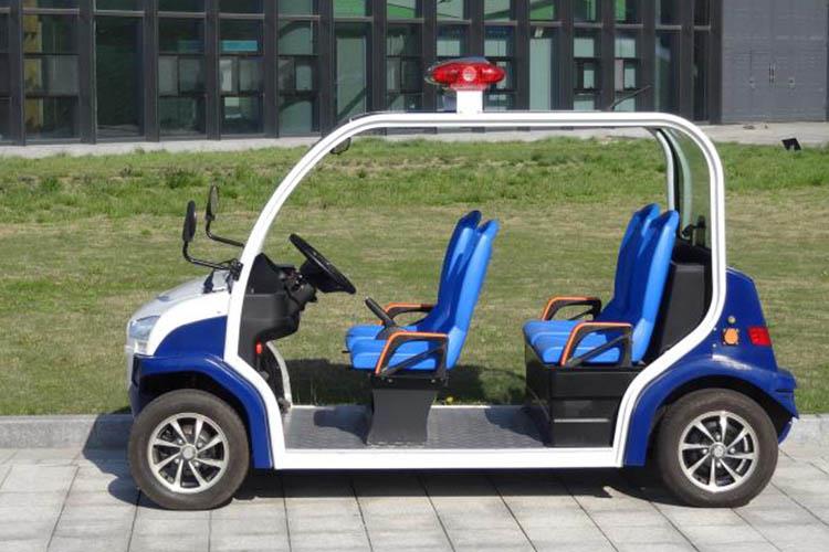 前橋減震采用獨立懸掛減震系統(tǒng)，后橋采用鋼板減震系統(tǒng)，使整車具有良好的乘坐感覺