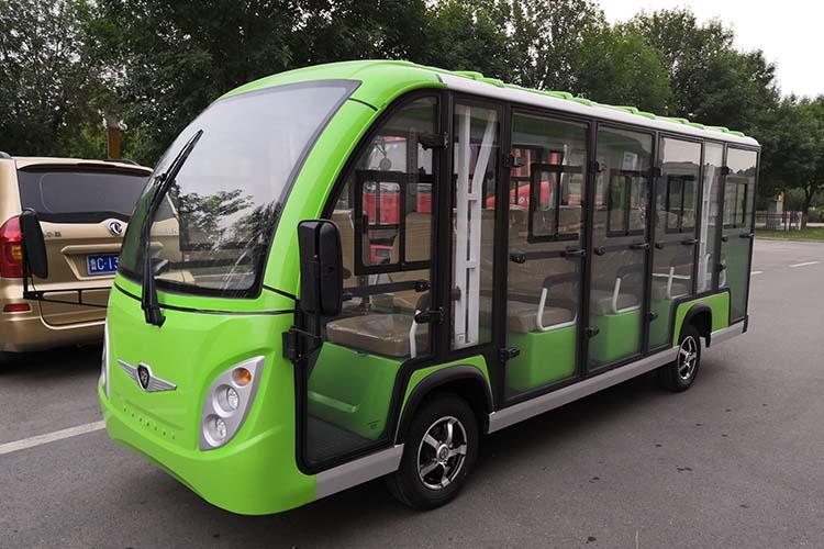 應(yīng)經(jīng)常檢查各連接部位的緊固程度，如有松動(dòng)，應(yīng)立即擰緊，避免事故