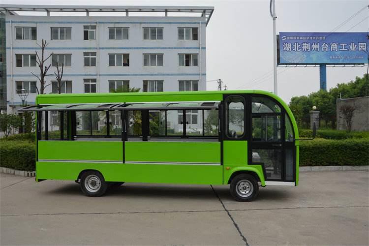 充電前務(wù)必拔下鑰匙，以關(guān)掉電動(dòng)觀光車電源