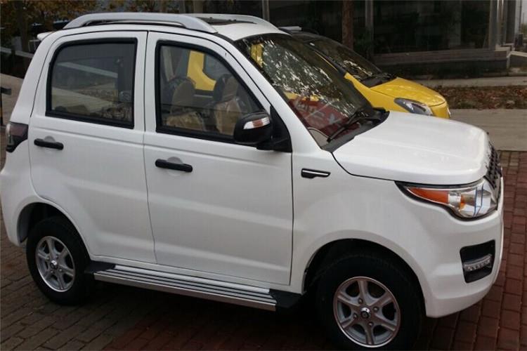 其次就是山東新能源電動(dòng)車保險(xiǎn)費(fèi)用總體偏高，汽車保險(xiǎn)中的商業(yè)險(xiǎn)分為基本險(xiǎn)和附加險(xiǎn)兩大類