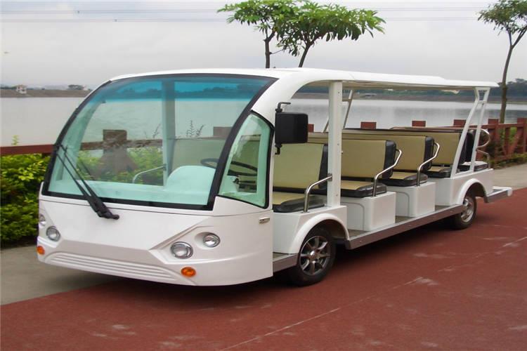 隨車吊山東電動(dòng)觀光車的銘牌及車身編號(hào)要求網(wǎng)站內(nèi)容正確，打印字跡清晰、間隔均勻、排列整齊