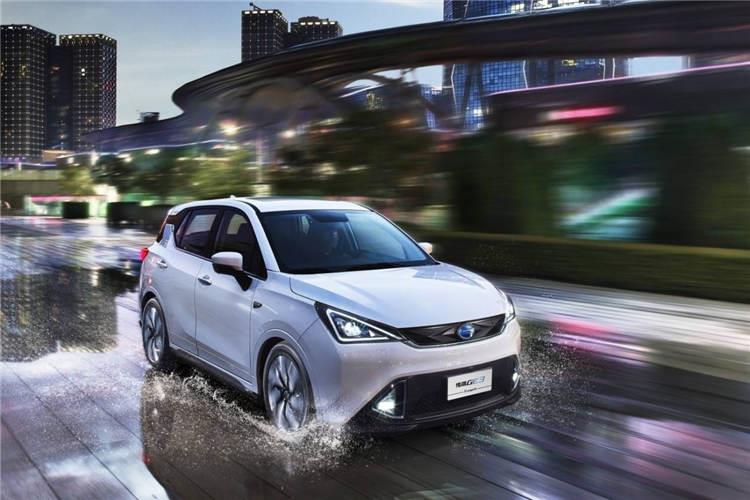 各位需要買山東新能源電動車的朋友們，充電問題是購買新能源汽車前要考慮的一個重點問題