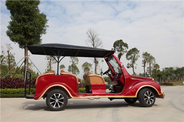 同時還應(yīng)該看看山東電動老爺車的各個部件，如輪子，座位，箱子等，還有各個連接在一起的點，是否看起來緊密，使用的設(shè)計是否合理